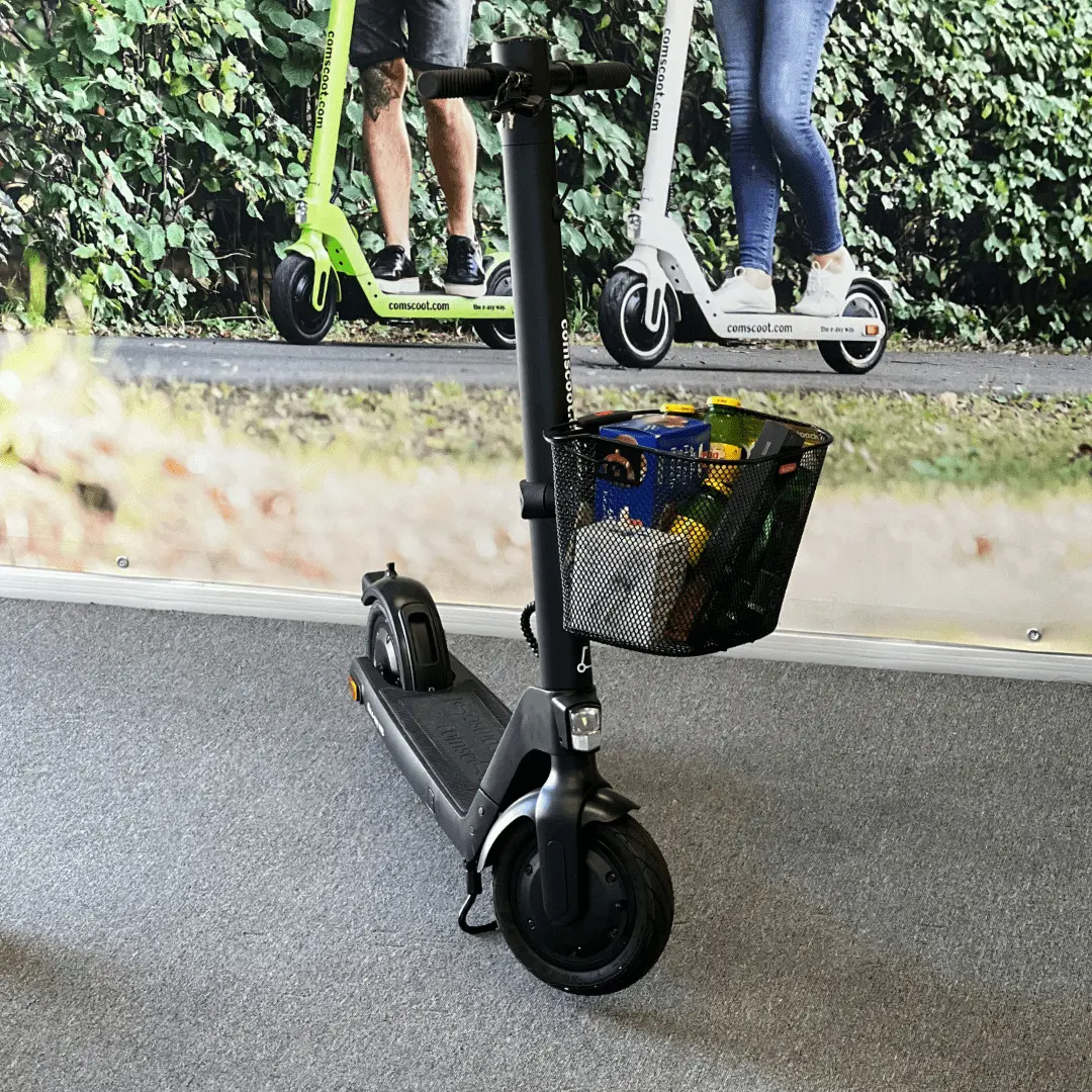 E-Scooter Korb Schrägansicht