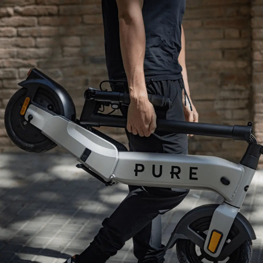 E-Scooter PURE Advance tragbar