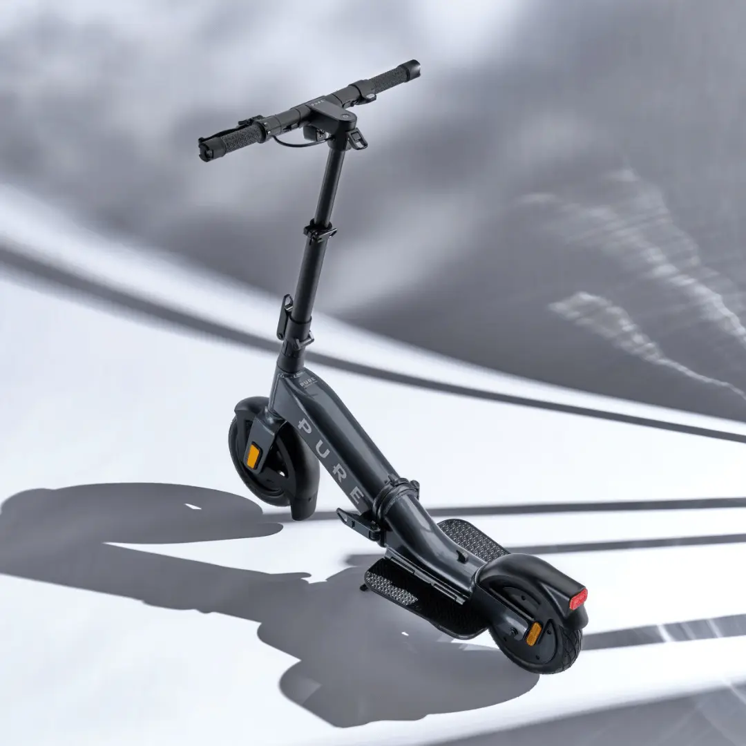 PURE Advance Flex E-Scooter in Mercury Grey mit breitem Lenker