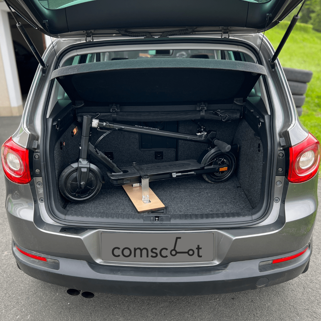 Produktbild E-Scooter KFZ-Halterung in Auto - quer