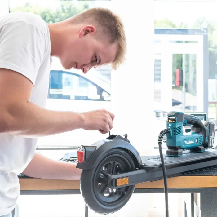 E-Scooter Frühjahrs-Check nach dem Winter – Akku, Reifen und Bremsen prüfen